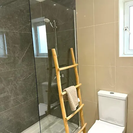 Blue Edge Makenzy Apartment Larnaka