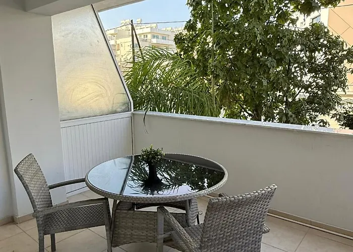 Blue Edge Makenzy * Larnaca