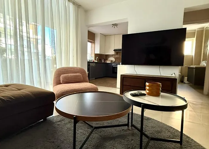 Blue Edge Makenzy Апартаменти Ларнака