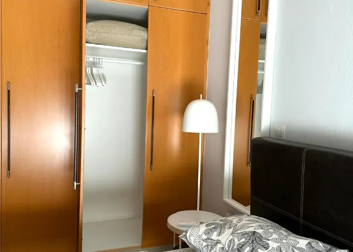 Blue Edge Makenzy Апартаменти *