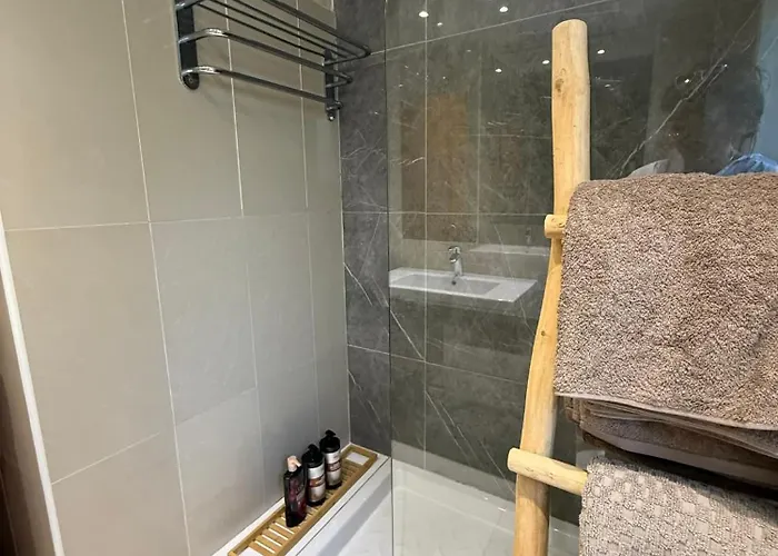 Апартаменти Blue Edge Makenzy Ларнака